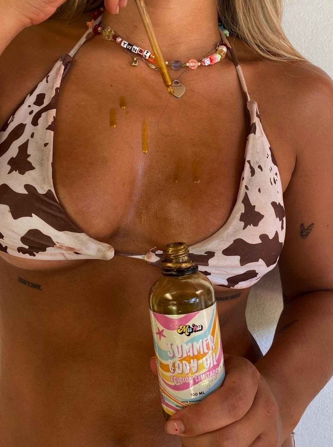 Summer body oil